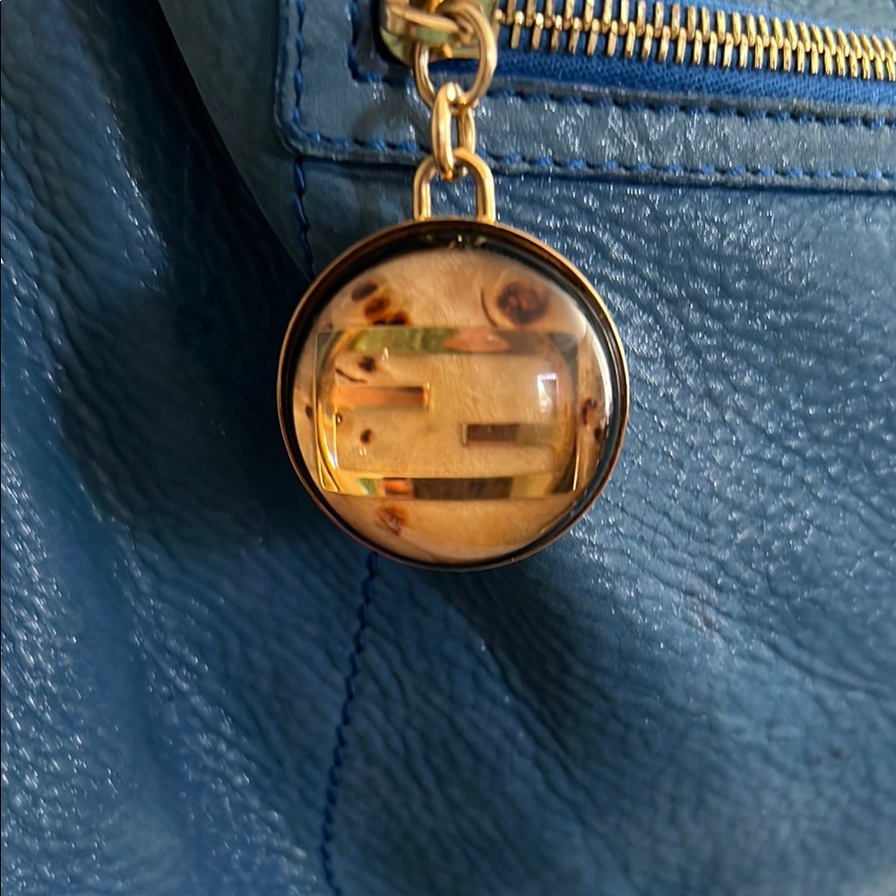 Fendi Vitello Savana Forever Blue Leather Crossbody Bag authentic - Picture 3 of 16
